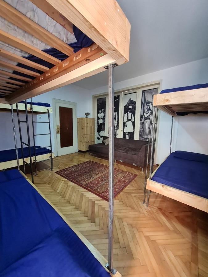 Milingona City Center Hostel Tirana Zewnętrze zdjęcie